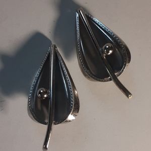 Vintage Whiting Davis Modernist LEAF EARRINGS - Clippers